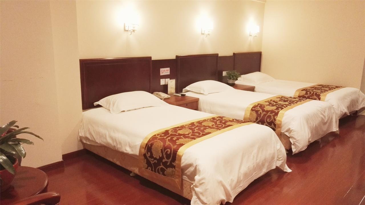 Greentree Inn Jiangsu Xuzhou Kuangda Huaita East Gate Express Hotel Dış mekan fotoğraf